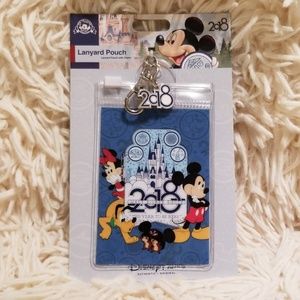 Disney Parks 2018 Lanyard Pouch